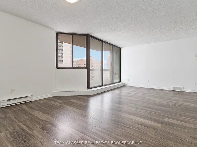 340 Colborne St #2106 — Photo 11