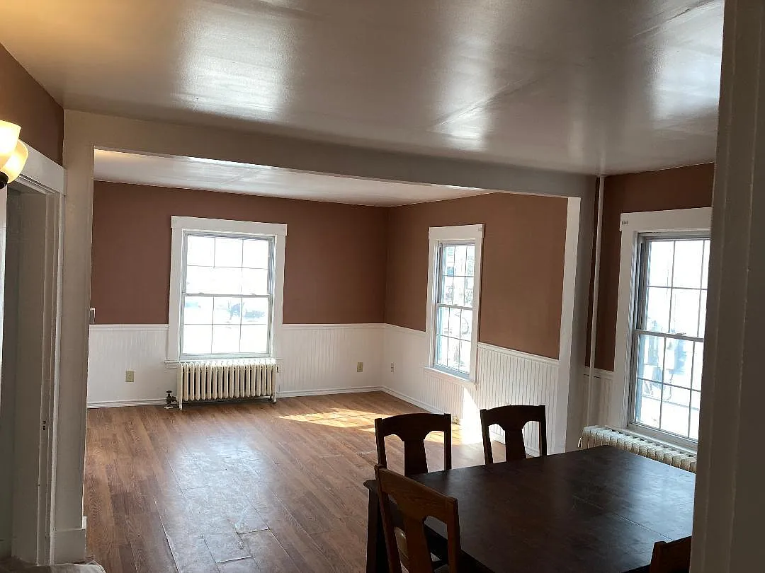 3 bed, 1.5 bath, 1400 sqft, $2,400 — Photo 3