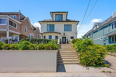 296 Edgewater Street