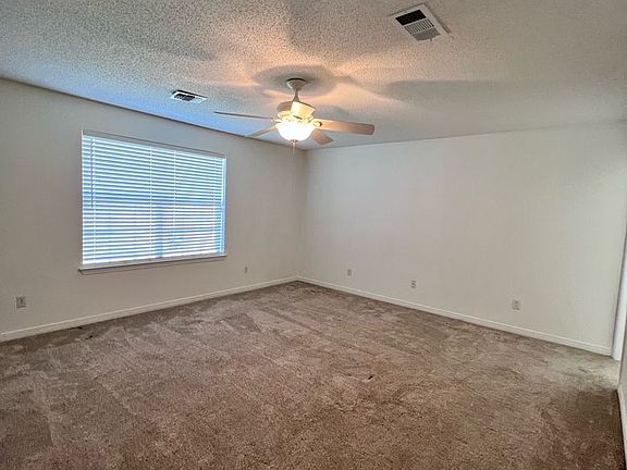 3rd image of 1334 Mazurek Blvd