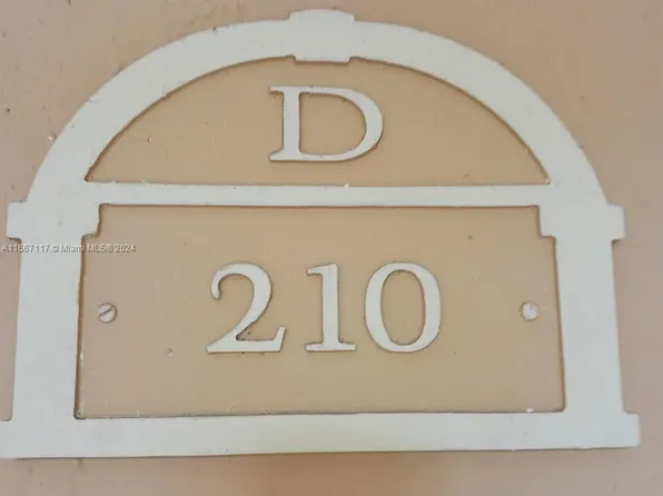 18101 NW 68th Ave APT D210, Hialeah, FL 33015
