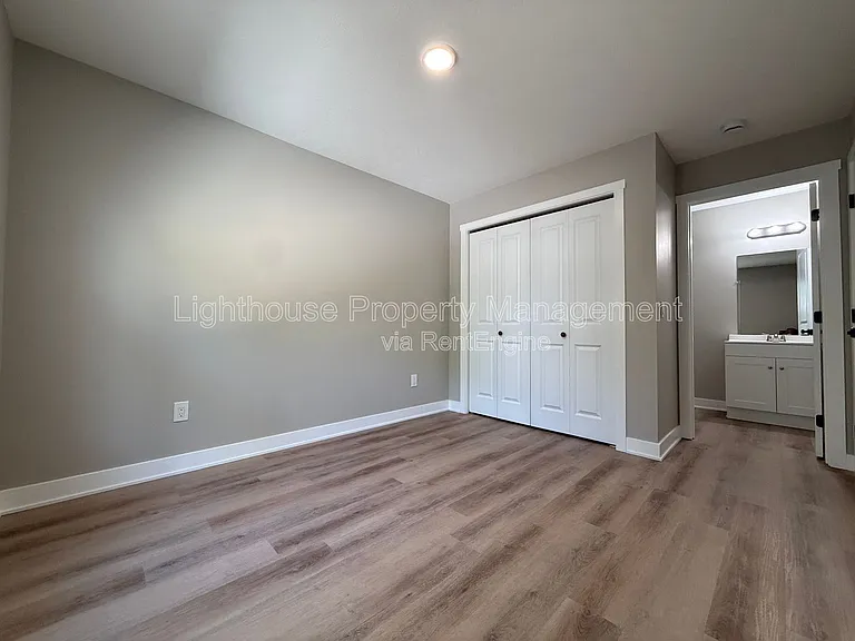 310 Allen Ave #2 — Photo 10