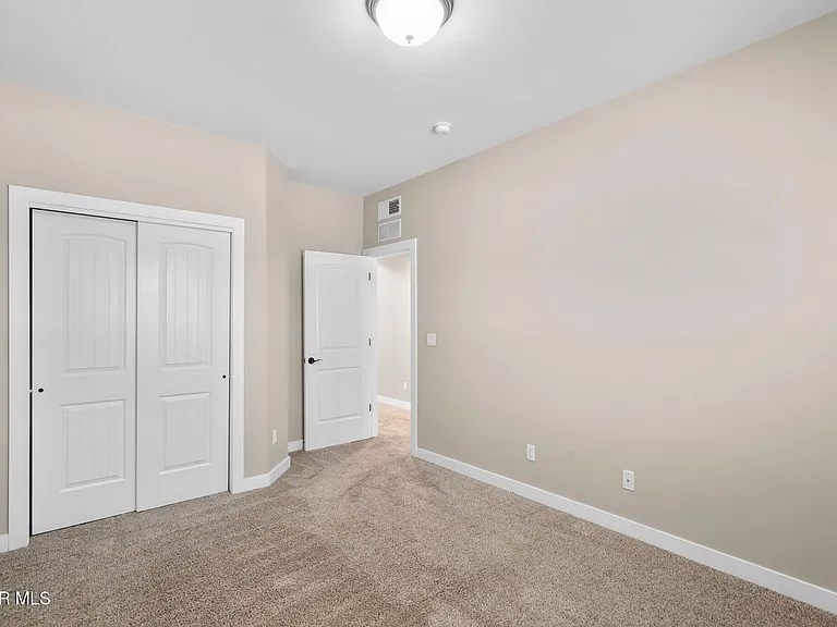 10013 Hueco Junction Rd — Photo 28