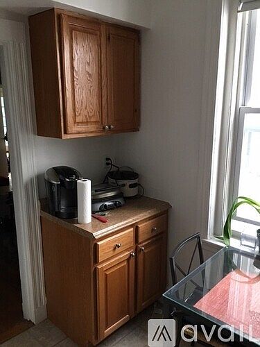 2nd image of 127 Sutherland Rd #J1