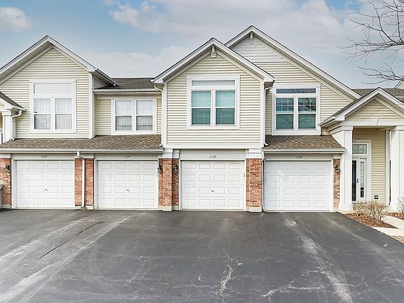 2nd image of 1118 Hawthorne Ln #1118