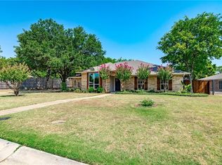 400 Doubletree Dr, Highland Village, TX 75077