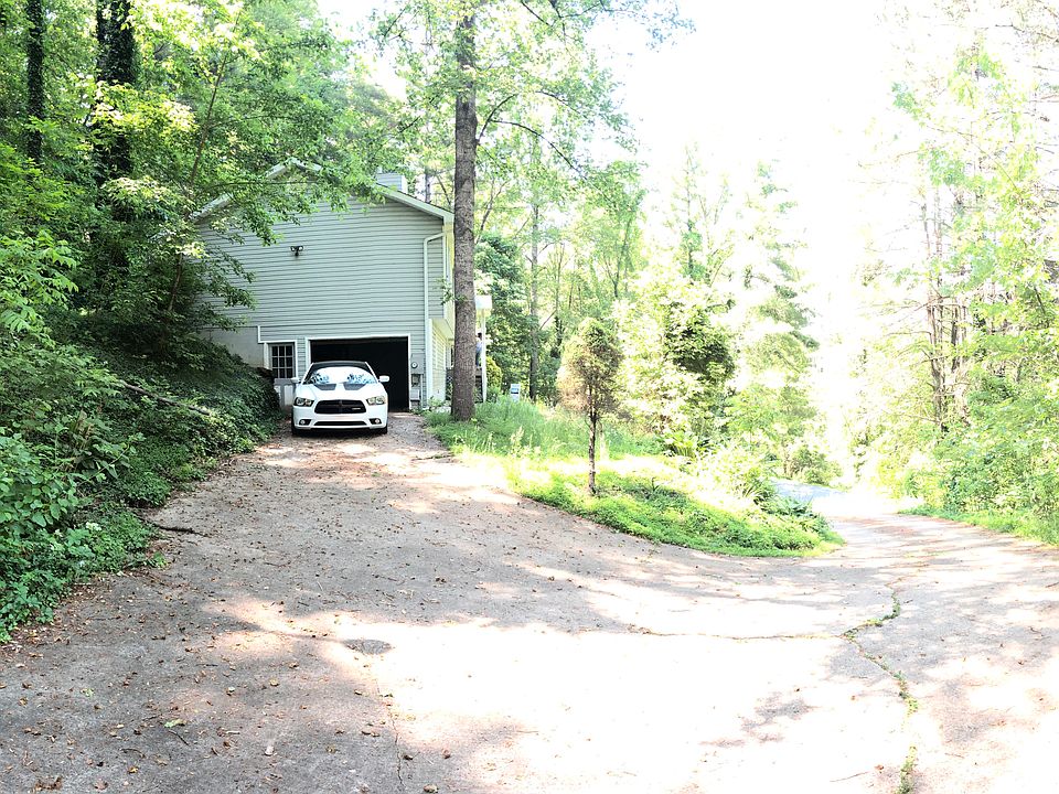 2nd image of 10 Kentwood Dr