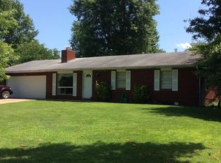806 South St, Flippin, AR 72634