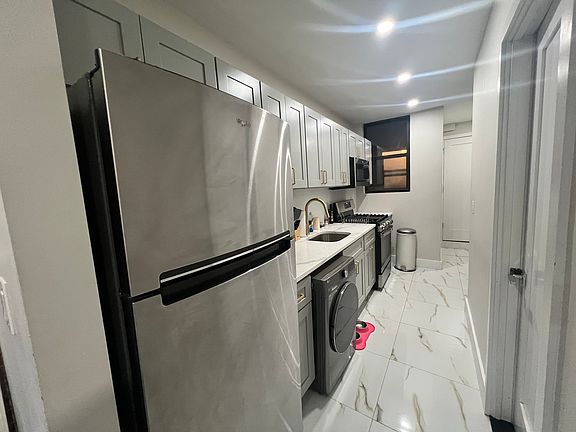3rd image of 444 E 78th St APT 4