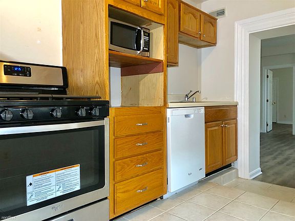 E787C174-BF97-41A1-9B07-B708594E3424