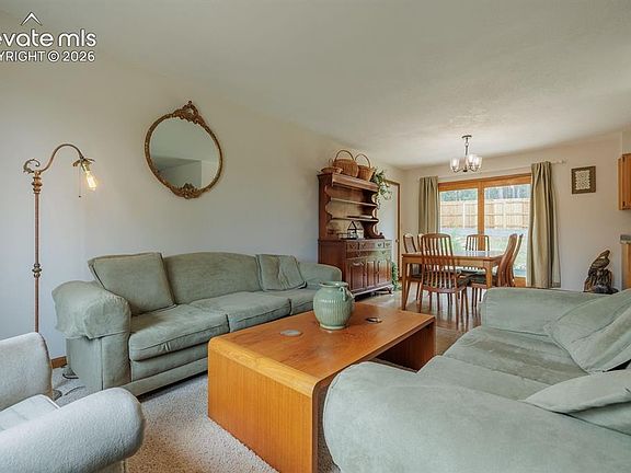 5th image of 107 Glovers Ln