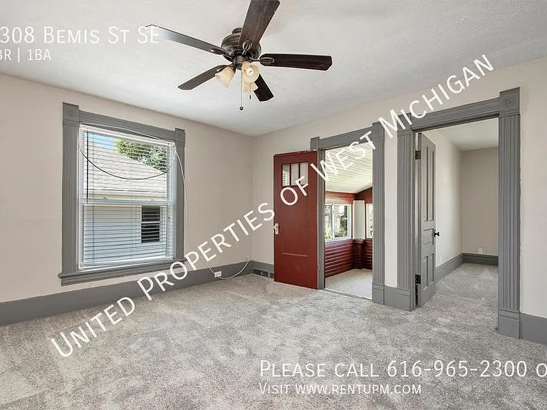 1308 Bemis St SE — Photo 2