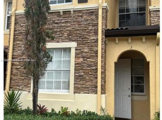 9277 SW 227th St UNIT 3-23, Cutler Bay, FL 33190