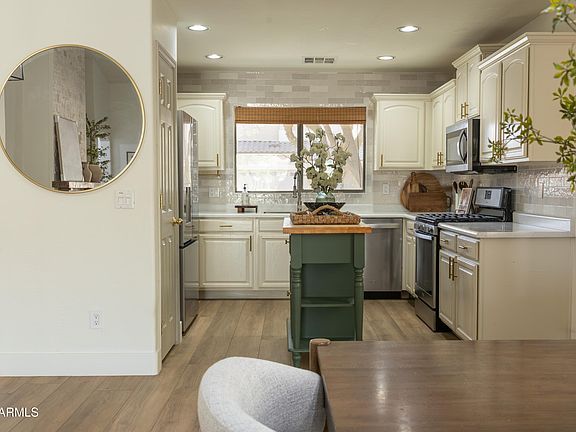 5th image of 22328 E Calle De Flores --