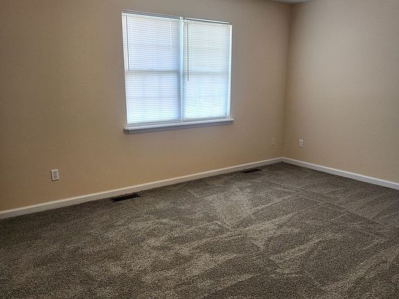 2nd image of 104 Bob White Way #C