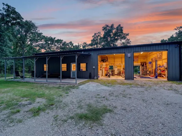 1425 Raintree Rd, West Tawakoni, TX 75474
