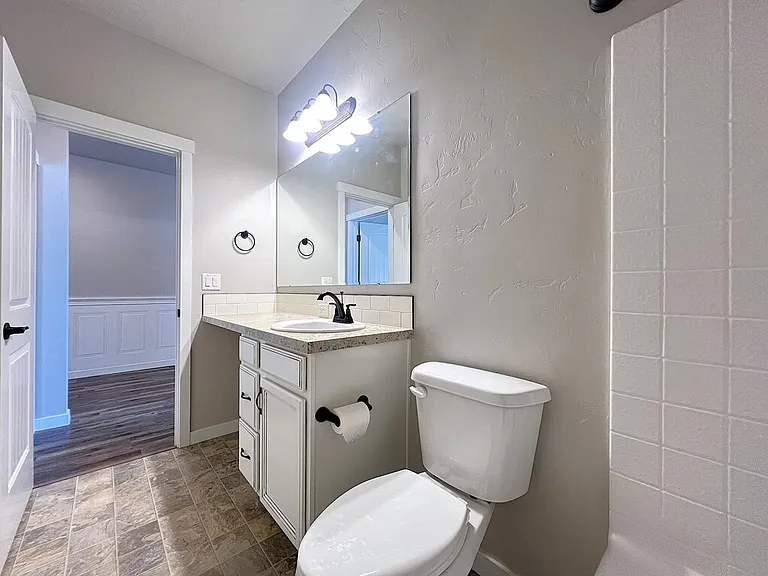 15136 N Fishing Creek Ave — Photo 11