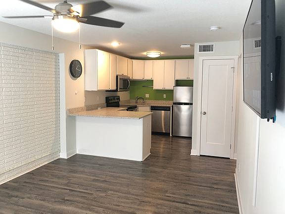 5th image of 4423 Jarboe St APT 9