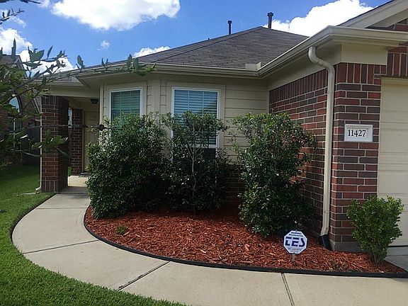 2nd image of 11427 Dahlia Dale Dr