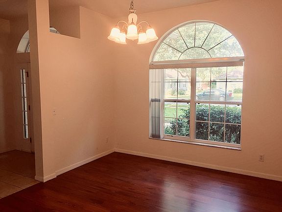 2nd image of 313 Garden Oak Ct