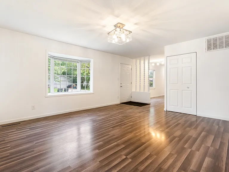 2360 Arrow St — Photo 15