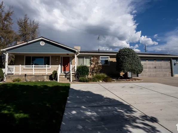 8613 S Vaquero Dr E, Sandy, UT 84094