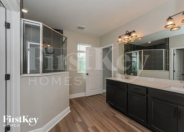 4323 Reisswood Loop — Photo 10