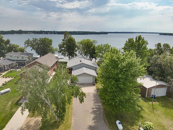 2nd image of 33846 N Pickerel Dr