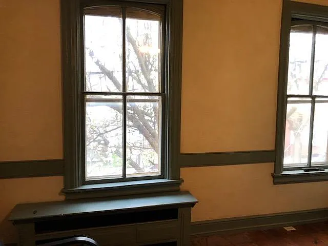 233 E Frederick St — Photo 7