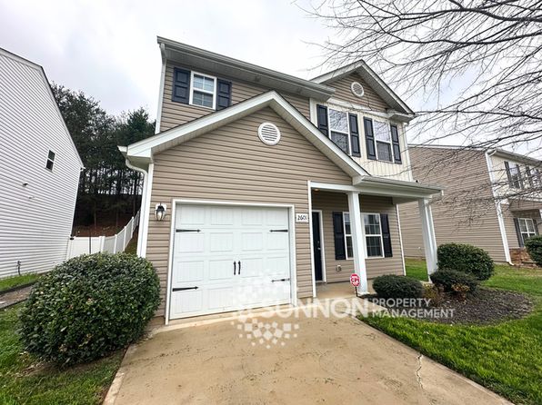 2601 Meadow Crossing Dr, Dallas, NC 28034