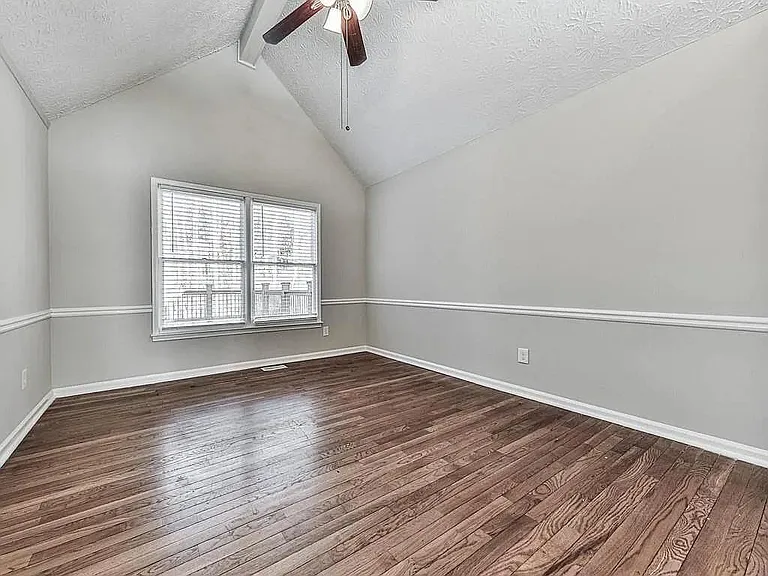 2189 Chartwell Dr — Photo 28