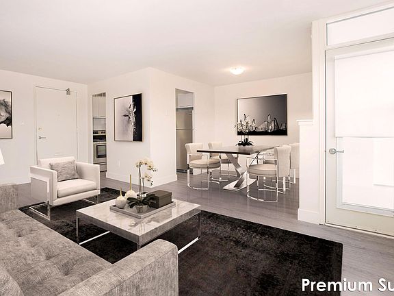 2nd image of 114 Arbour Glen Cres