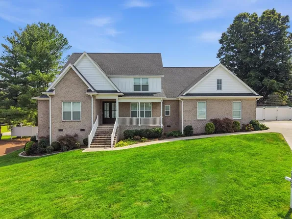 2109 Boxwood Cir, Cookeville, TN 38501