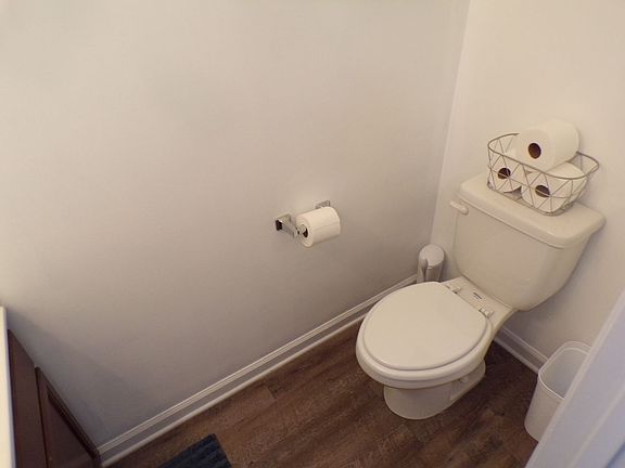 5th image of 513 Oyster Rock Ln