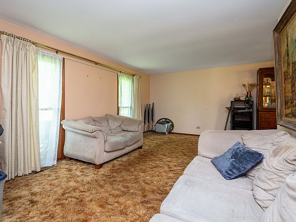 4th image of 40581 N Sunset Dr