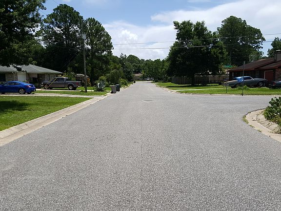 4th image of 6907 Corrydale Dr