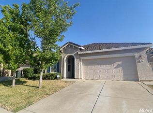 11 Godello Ct, Sacramento, CA 95833