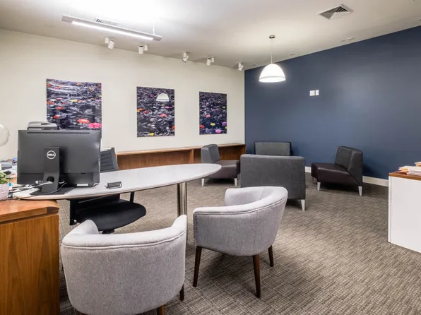 175 Kent Avenue image 29 of 39