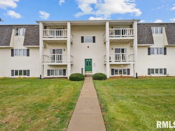 800 E Iowa St APT 1D, Eldridge, IA 52748
