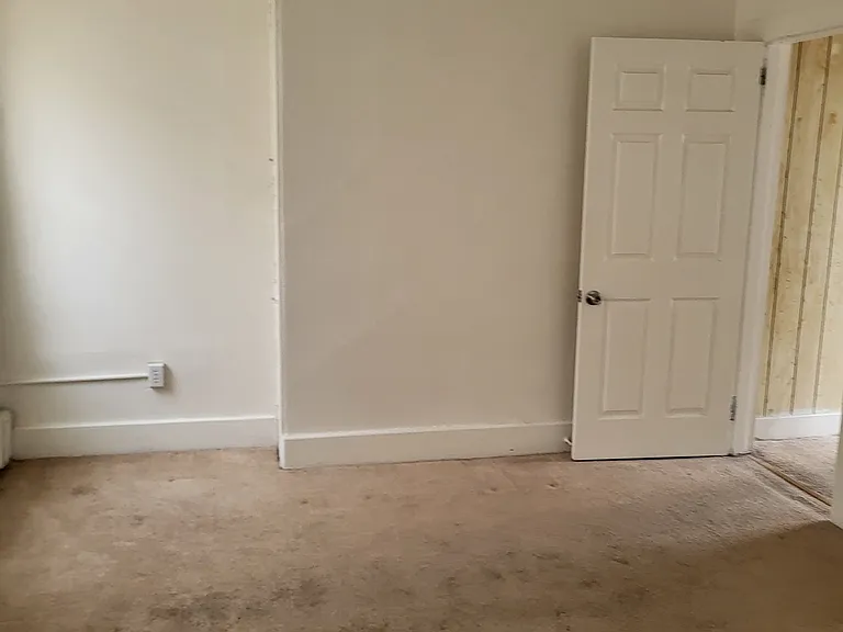 29 2nd St #2R — Photo 4