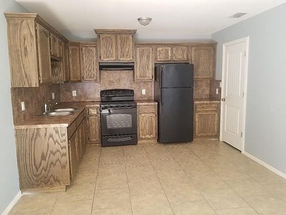 2nd image of 1901 Oasis Ave APT 8
