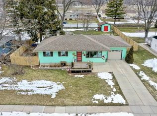 6218 Lakeview Blvd, Middleton, WI 53562