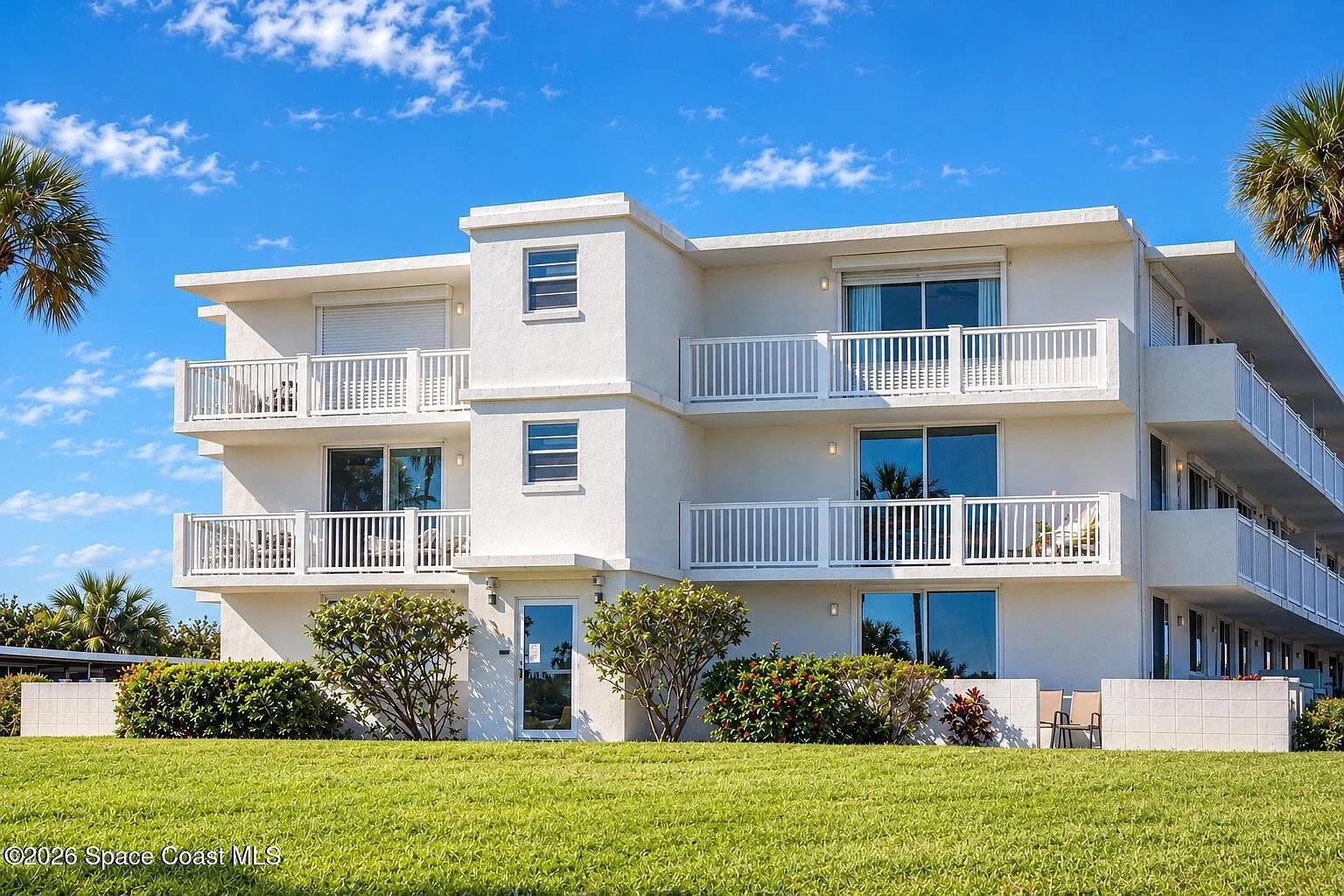2 bed, 2.0 bath, 1048 sqft, $3,800 — Photo 1