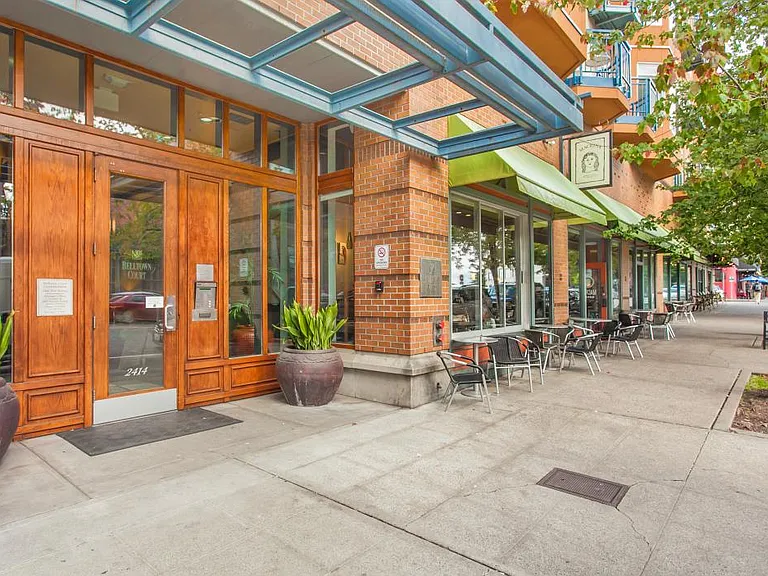 Ideal Belltown Location