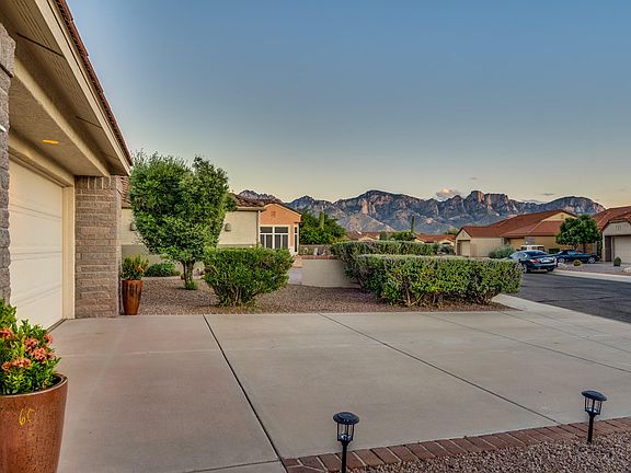 2nd image of 2327 E Montrose Canyon Dr