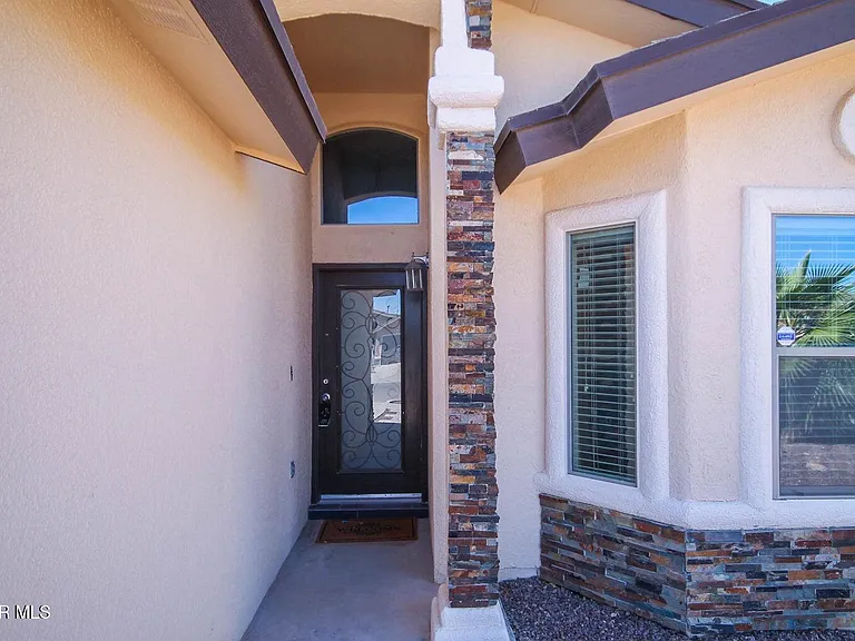 4833 Adrian Campos St — Photo 7