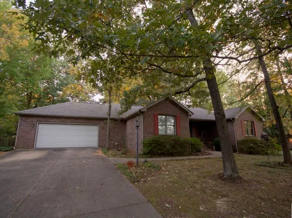 230 Old Farm Rd, Paducah, KY 42001