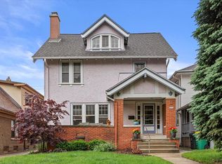 4069 N Prospect Ave, Shorewood, WI 53211