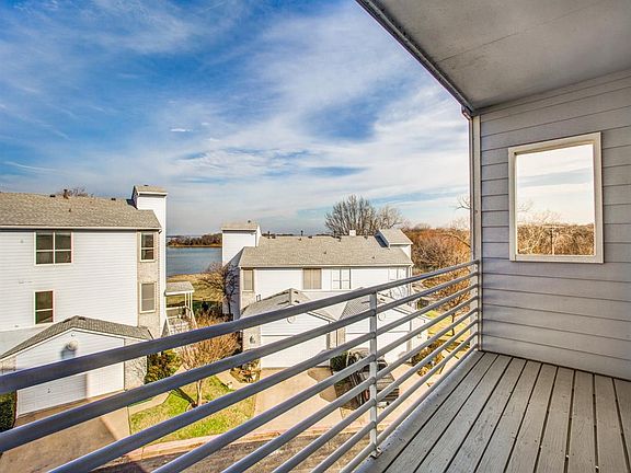 5th image of 701 Oakbrook Dr