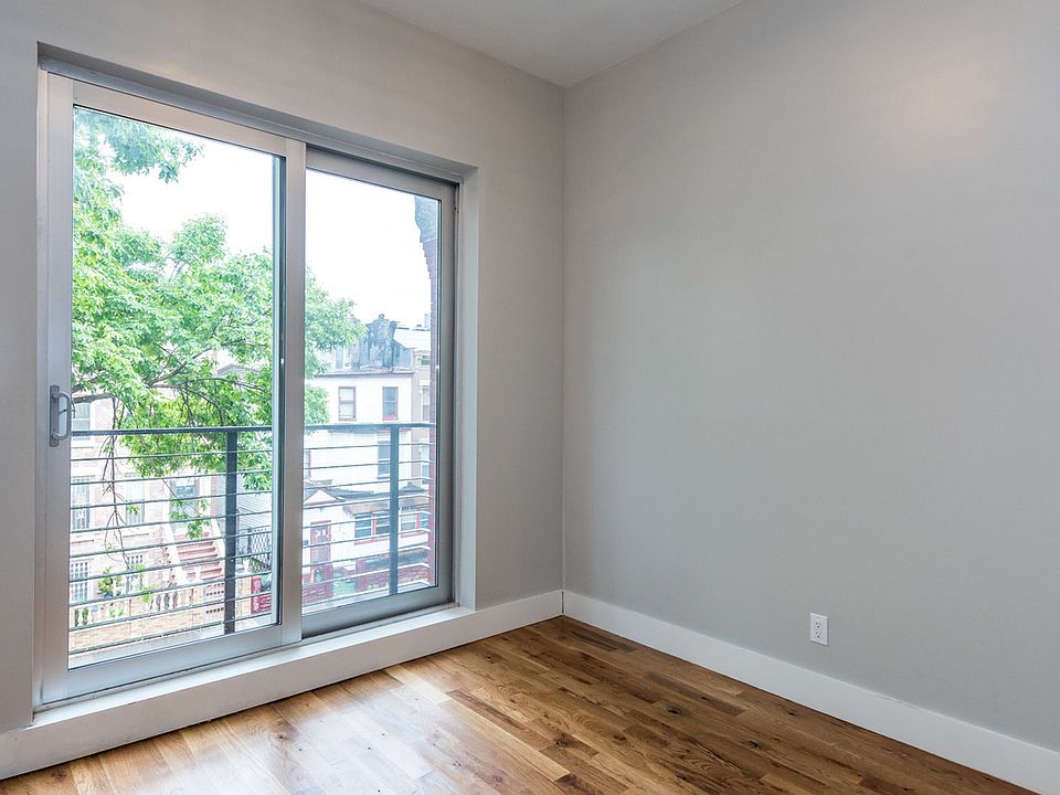 1st image of 834 Quincy St #3A